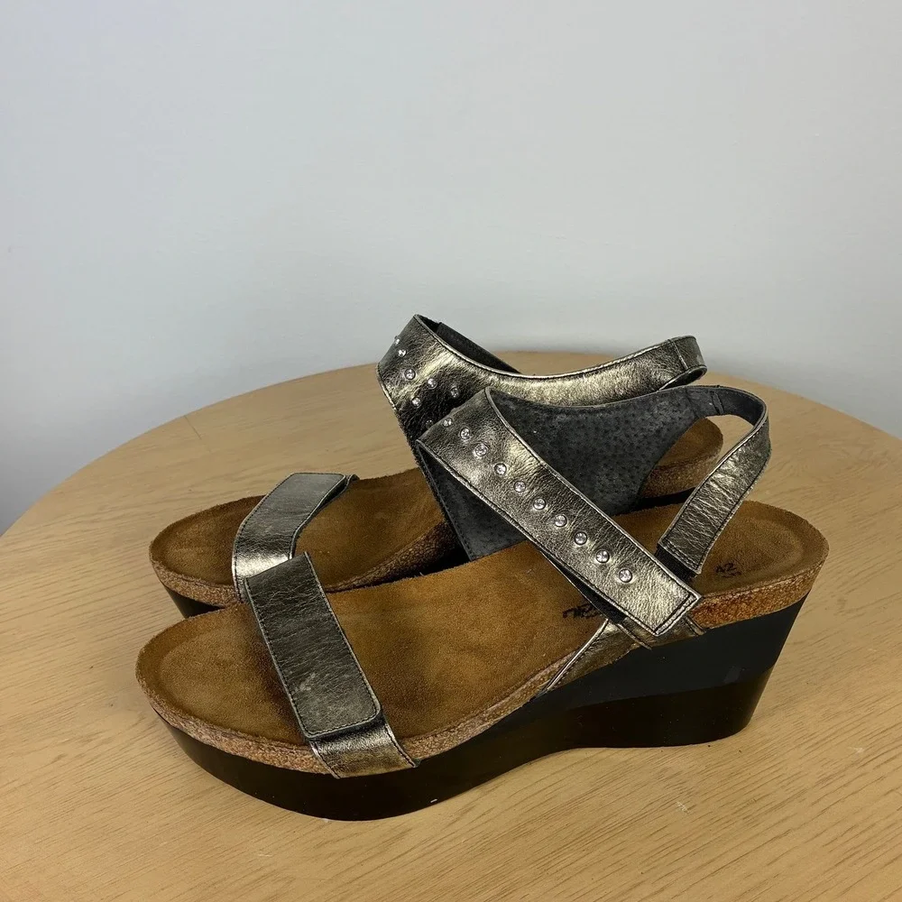 Naot Prodigy Wedge Sandals Women's EU 42 US 11 Leather Gold Rhinestone Platform